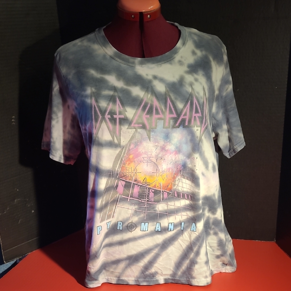 Def Leppard Tie-Dye Graphic T-Shirt